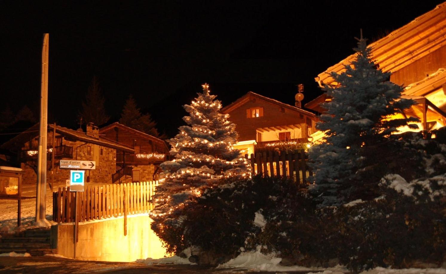 Foyer D'antan Con Caminetto Hammam O Vasca Idromassaggio 3*