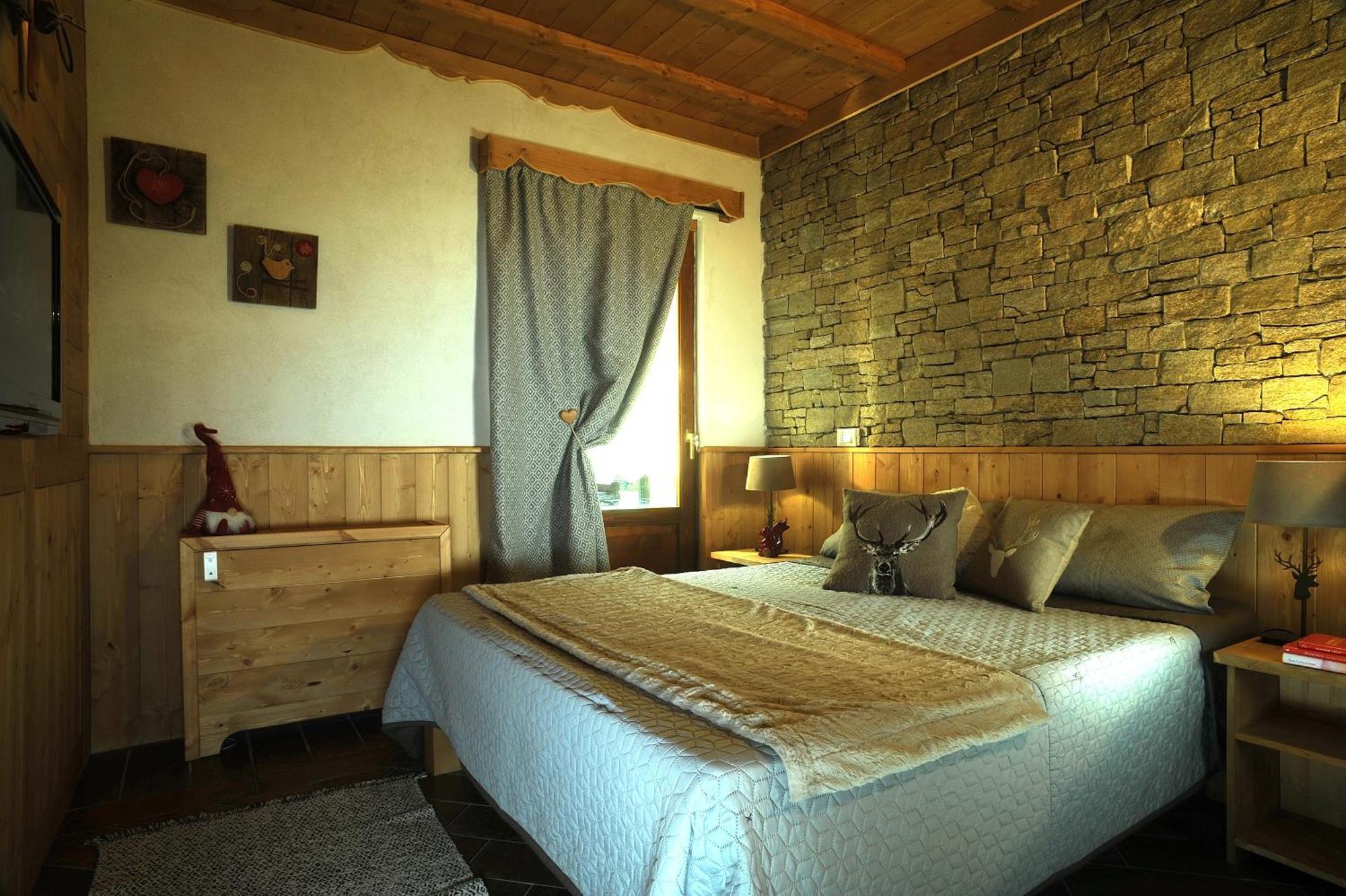 Foyer D'antan Con Caminetto Hammam O Vasca Idromassaggio